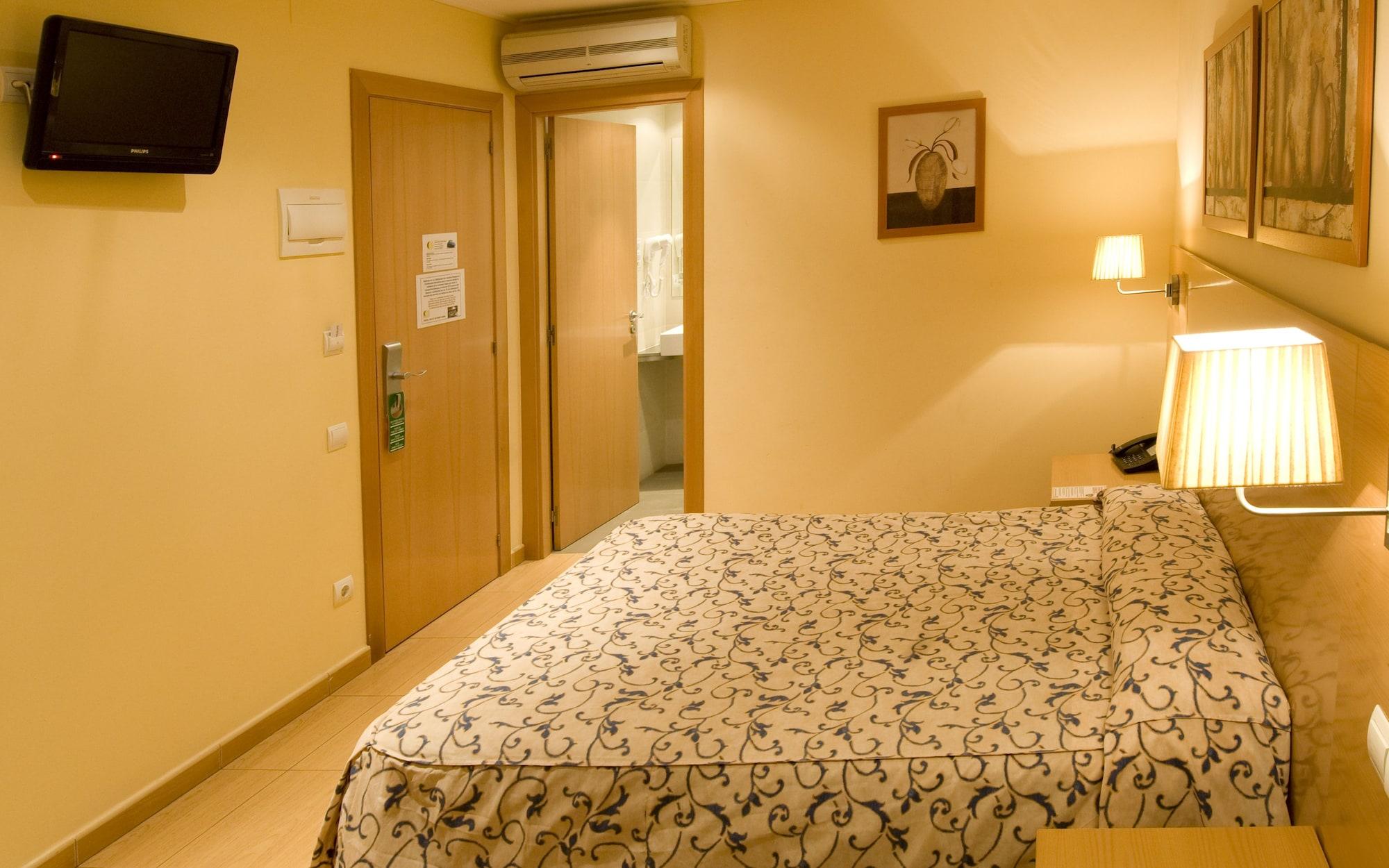 Hotel Ciutat De Sant Adria Sant Adria de Besos Quarto foto